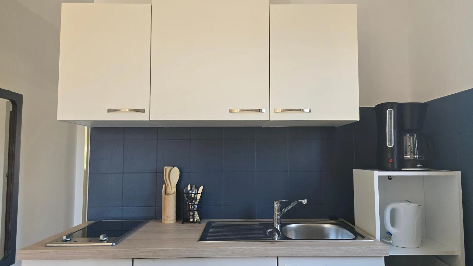 Tesla-One Bedroom Apartment