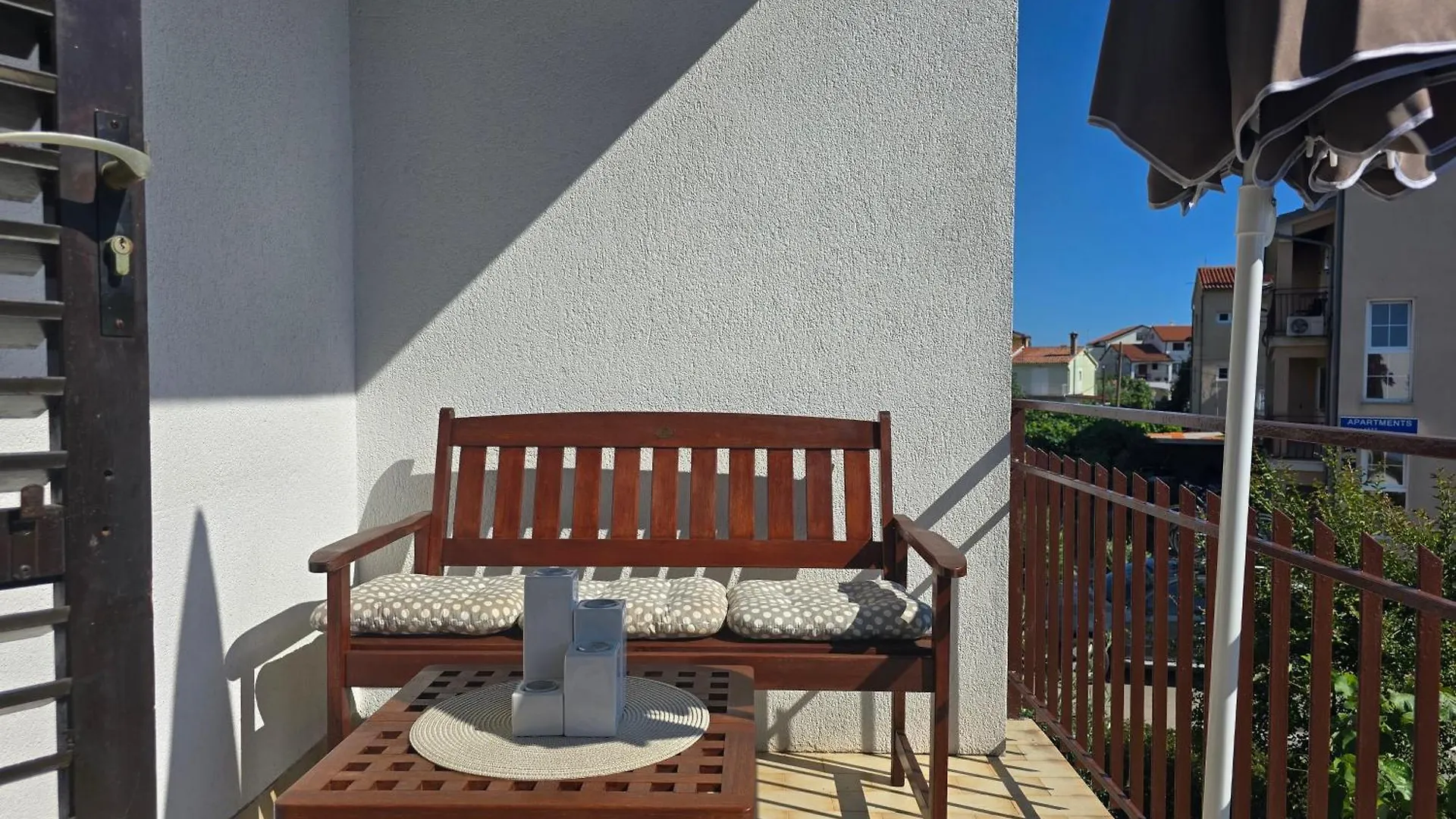 Tesla-One Bedroom Apartment